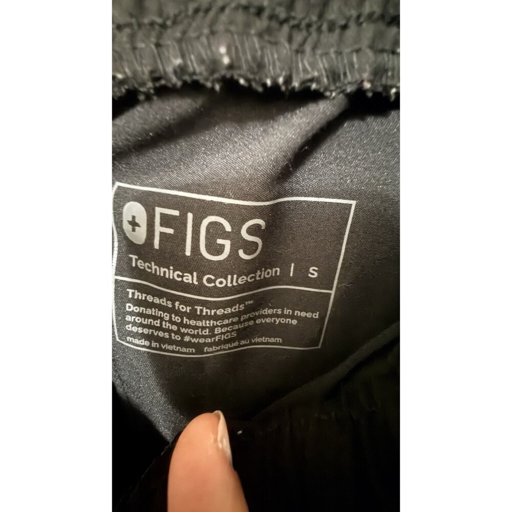 FIGS Jogger Style Black Scrub Pants with Pockets - Small - Picture 4 of 5